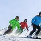 Menschen Skifahren